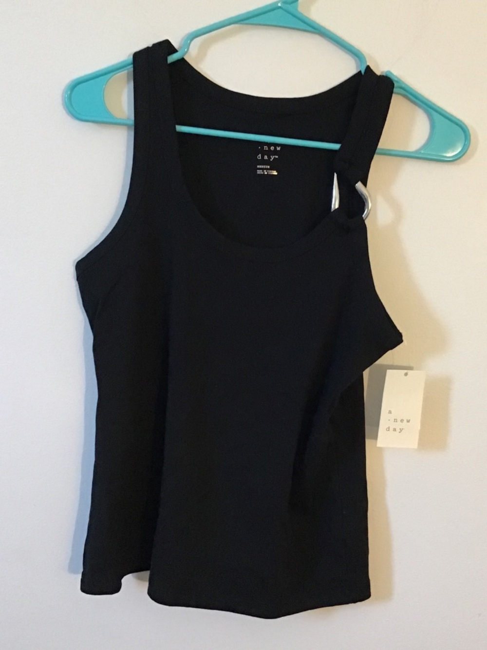 A New Day Black Tank Top With Ring Detail Size Medium